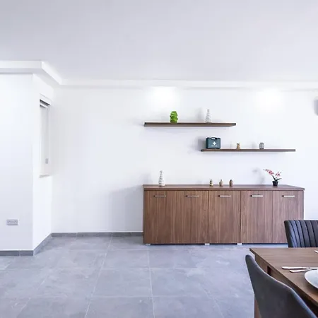 Apartment Gwiedi In Peaceful By Buena Vista *
