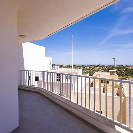 Apartment Gwiedi In Peaceful By Buena Vista